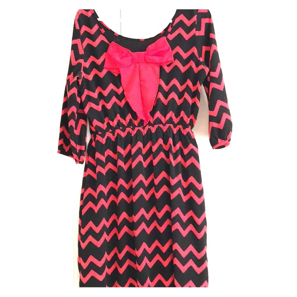 Black and Red dress with bow detail